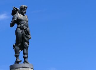 Ile lat miał Thor?