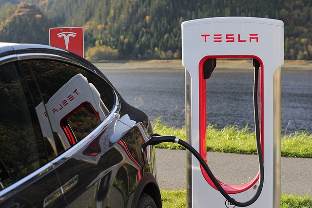 Ile kosztuje podstawowa Tesla? Ile kosztuje podstawowa Tesla?